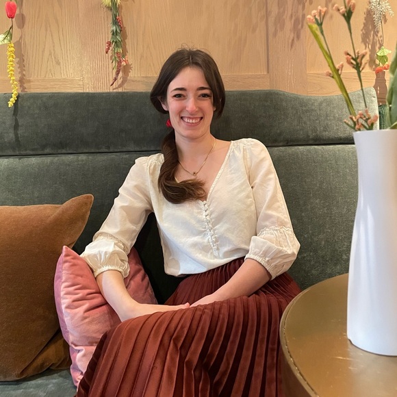 Meet your Posher, Abby - Picture 5 of 11